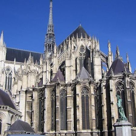 Super Studio Au Pied De La Cathedrale Leilighet Amiens Eksteriør bilde