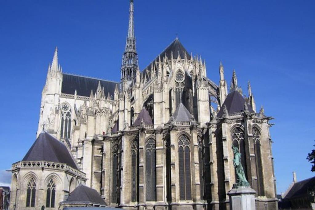Super Studio Au Pied De La Cathedrale Leilighet Amiens Eksteriør bilde